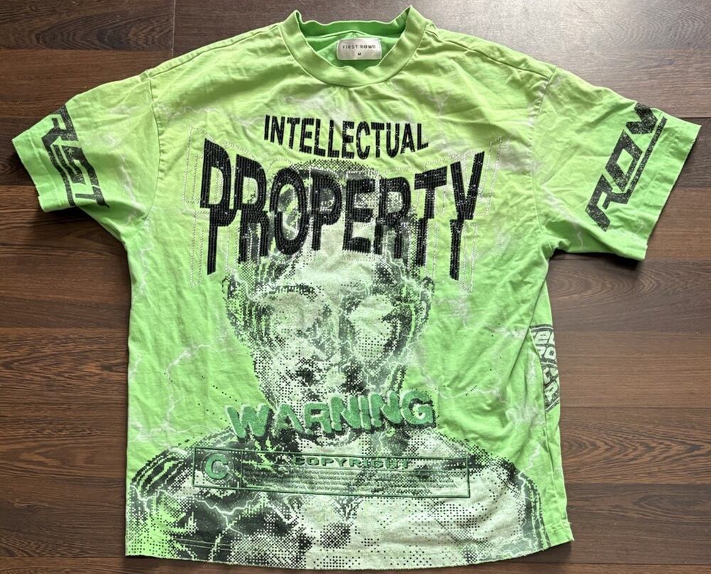 FIRST ROW INTELLECTUAL PROPERTY GRAPHIC TEE OVERSIZED GREEN WOMENS SZ MEDIUM